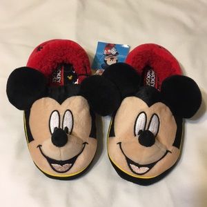 Mickey Mouse Slippers Size 9 - 10 NWT